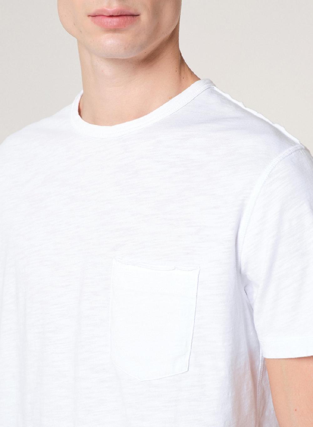 Etiqueta negra Remera cuello u flame con bolsillo pigment dye Grandes descuentos