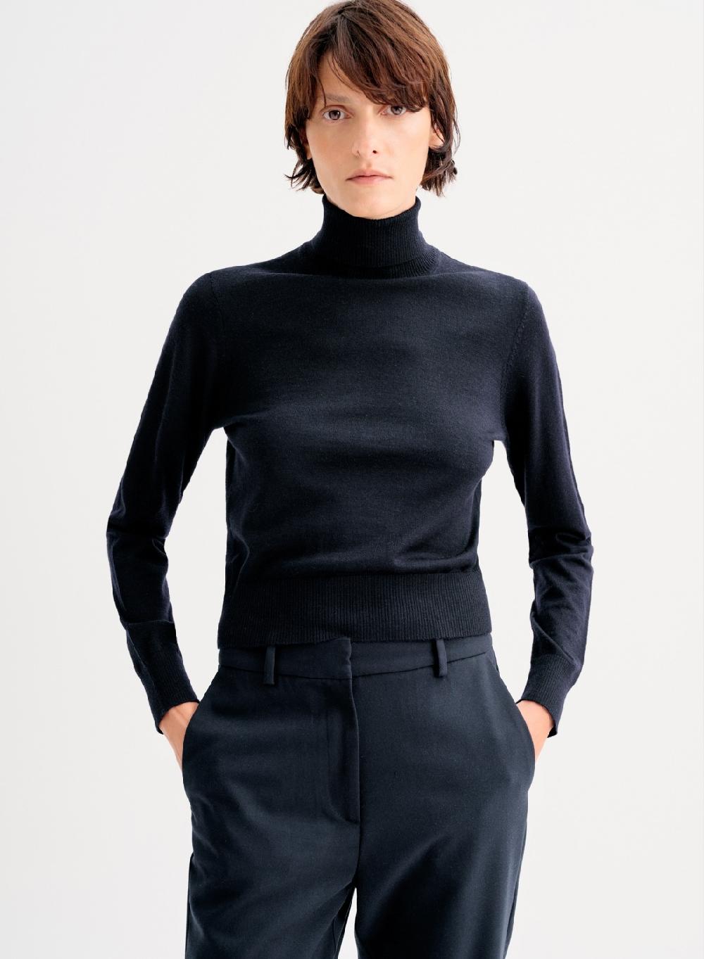 Etiqueta negra Polera clasica merino Ofertas de temporada