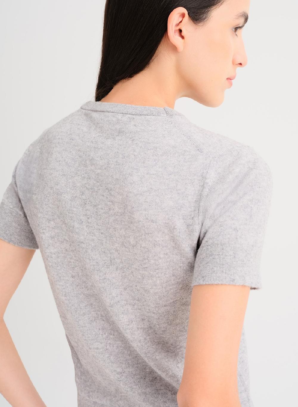 Etiqueta negra Remera tejida lana cashmere 2025