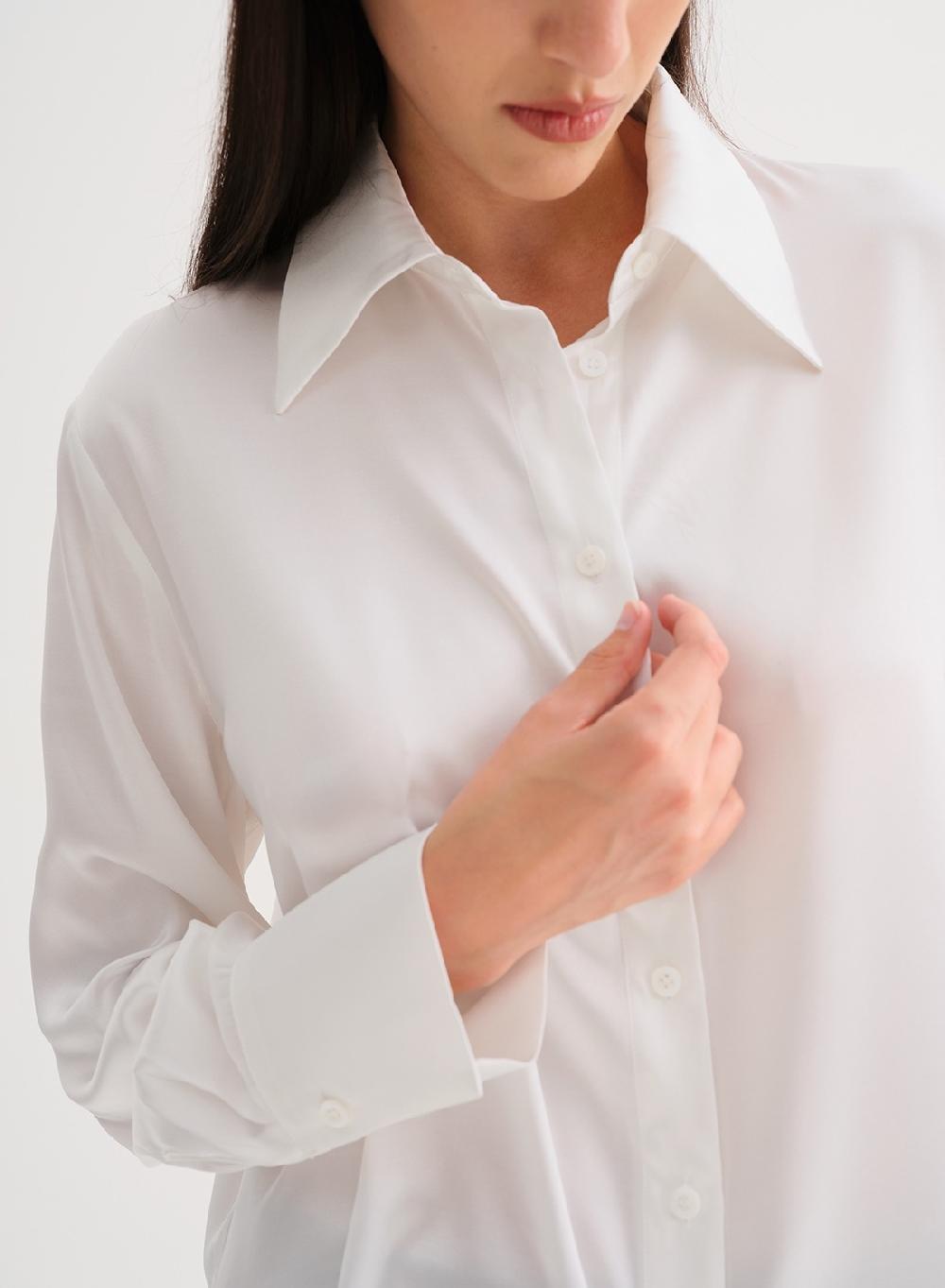 Etiqueta negra Camisa cuello seda Oferta especial de fábrica