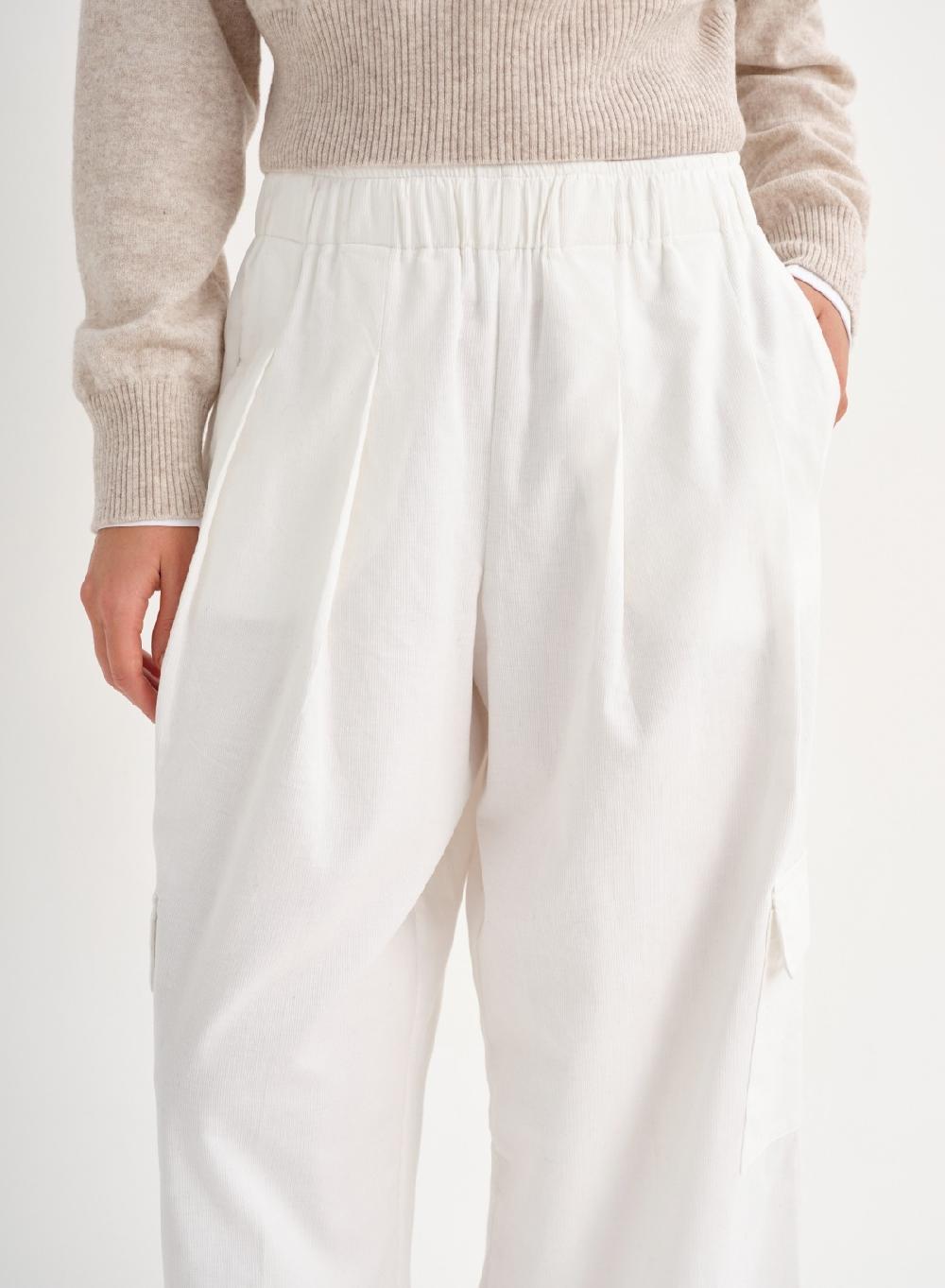 Etiqueta negra Pantalon tabla corderoy En línea