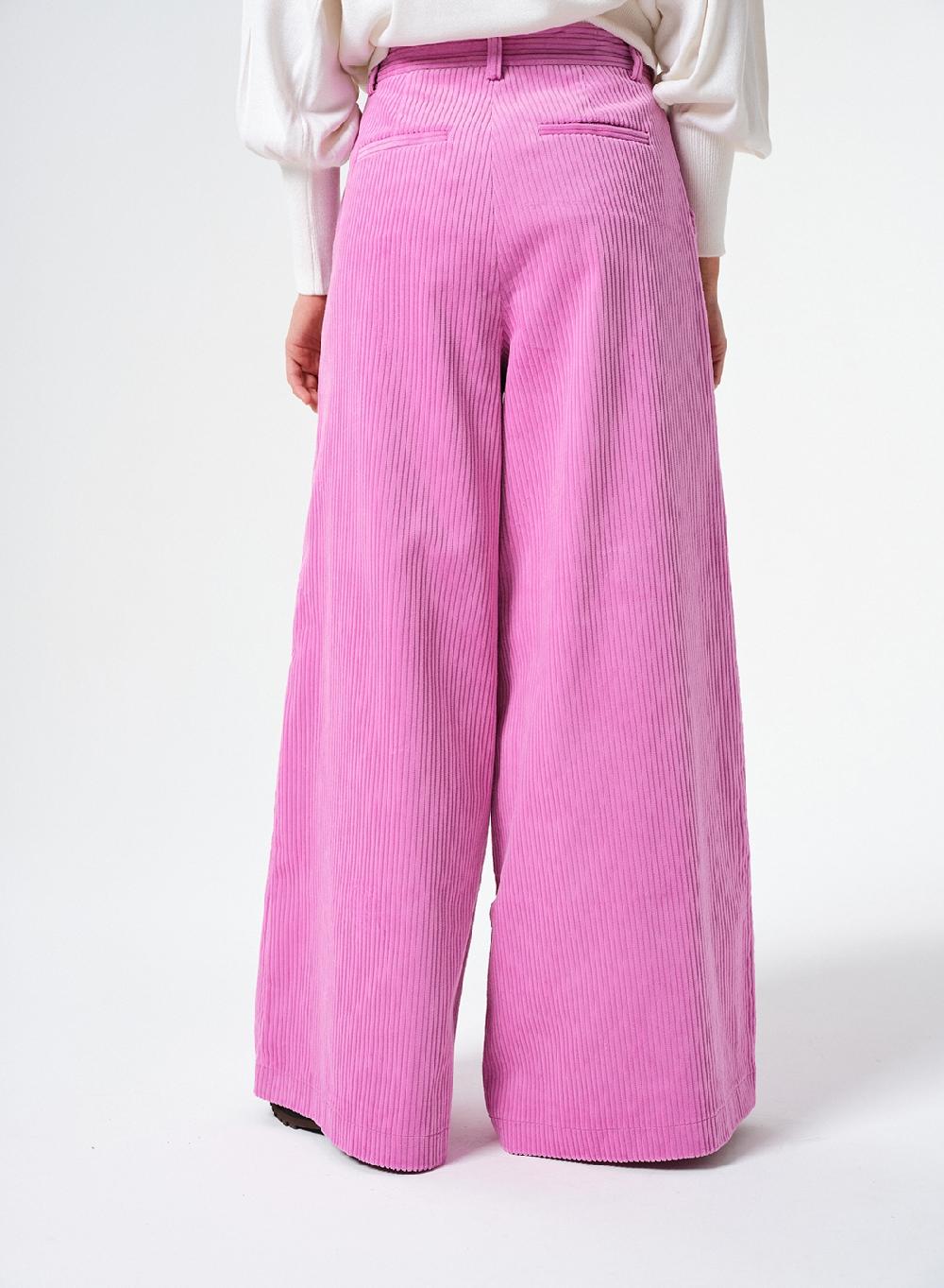 Etiqueta negra Pantalon ancho corderoy Mejor oferta