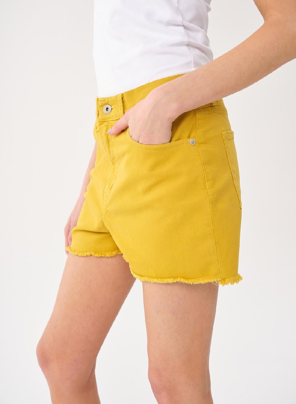Etiqueta negra SHORT DENIM COLOR Última moda