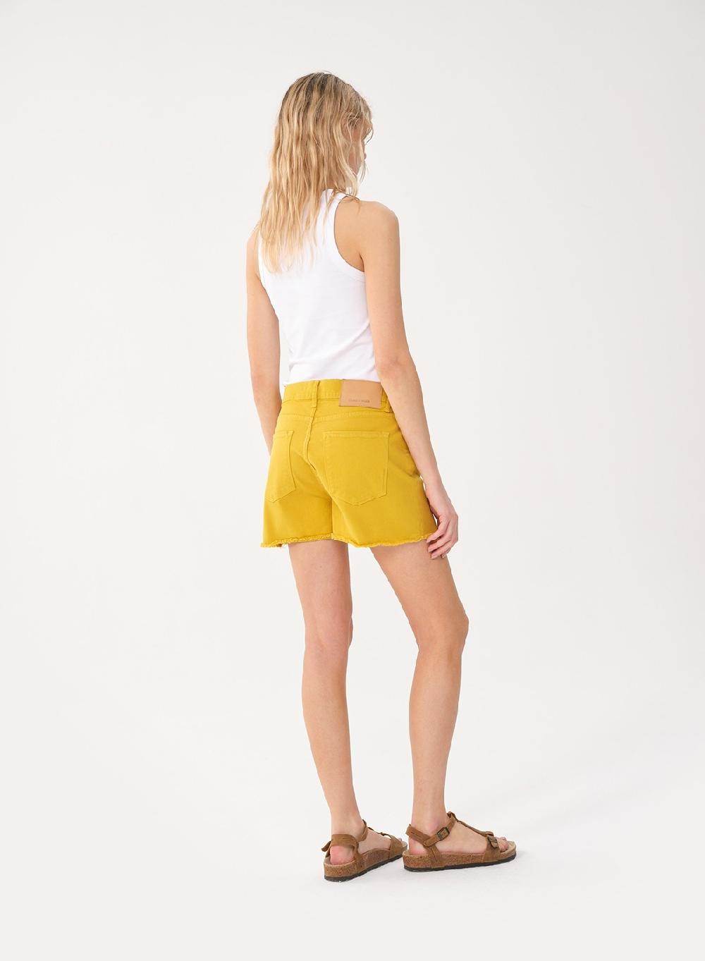 Etiqueta negra SHORT DENIM COLOR Última moda
