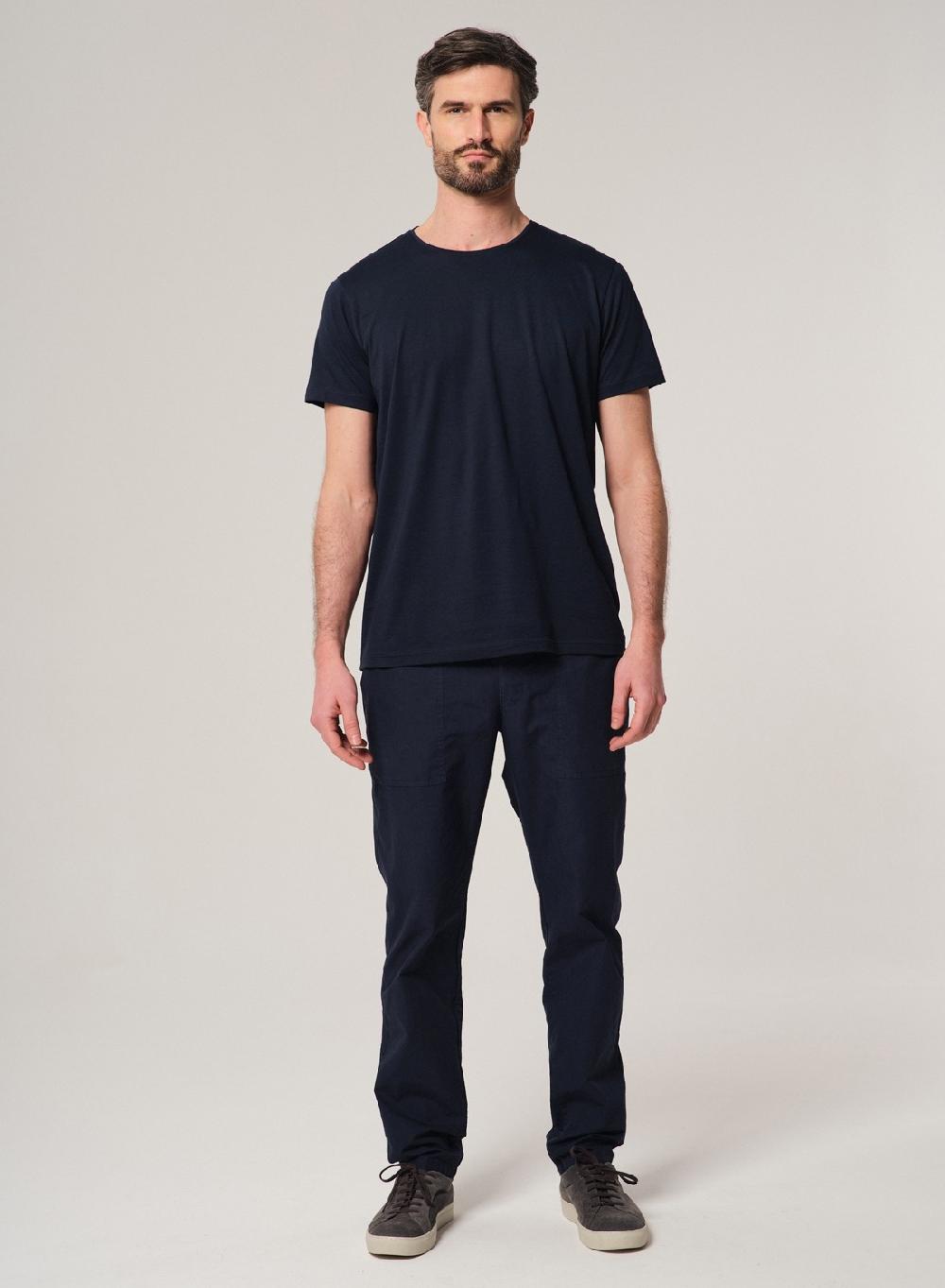 Etiqueta negra Remera luxury cuello U Superdescuento