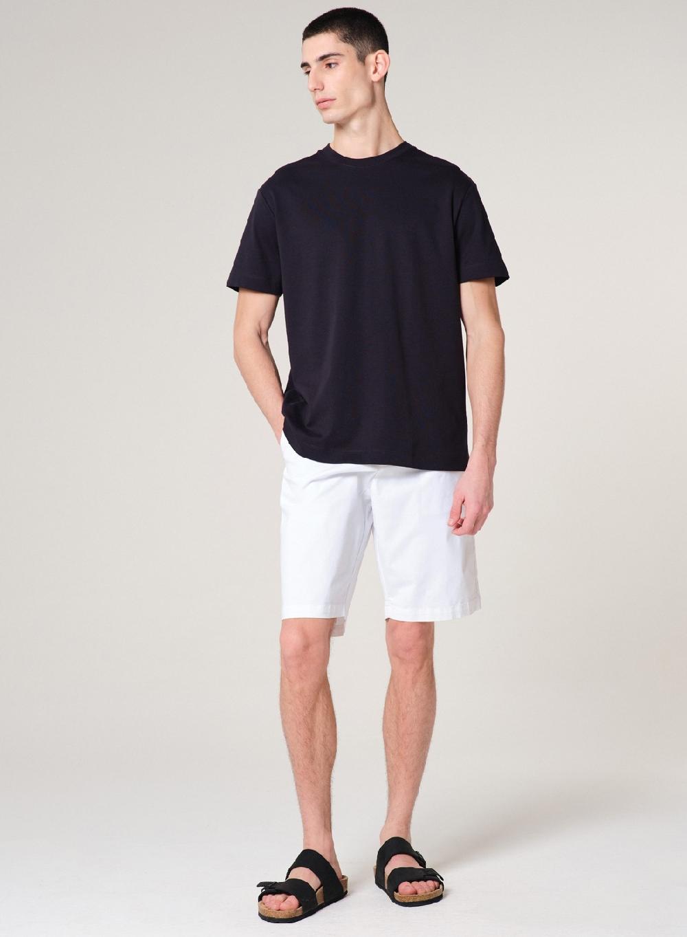 Etiqueta negra Remera cuello redondo boxy luxury touch Grandes descuentos