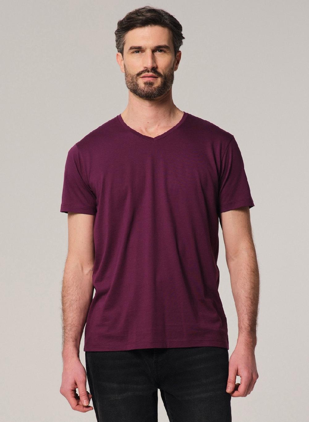 Etiqueta negra Remera luxury cuello V Descuento por venta flash