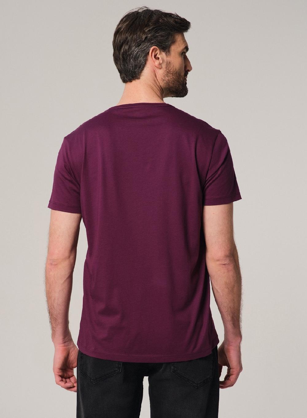 Etiqueta negra Remera luxury cuello V Descuento por venta flash