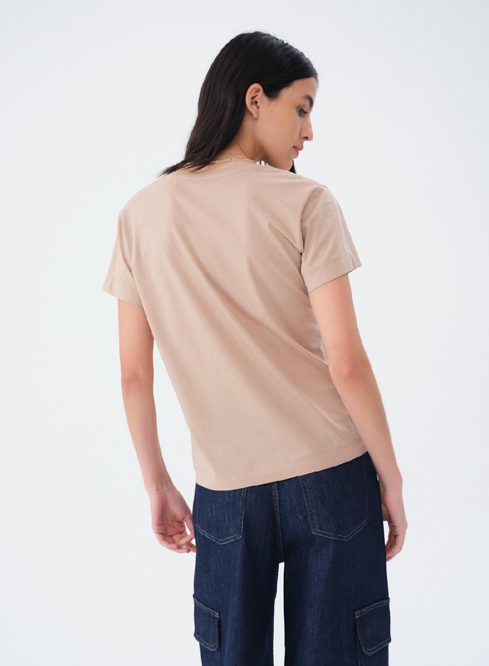 Etiqueta negra Remera V pima luxury Descuento por venta flash