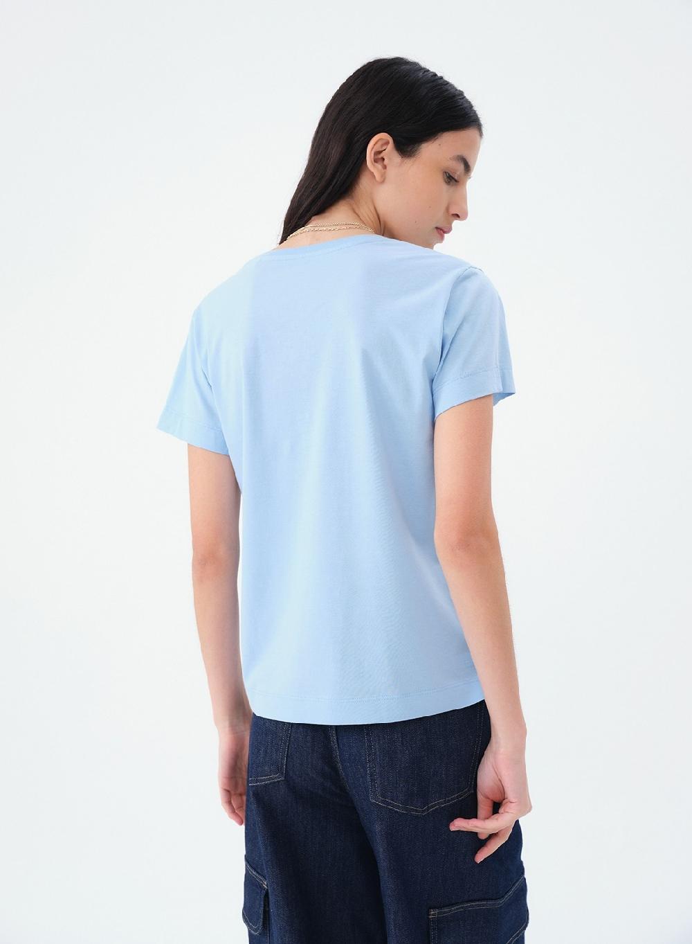 Etiqueta negra Remera V pima luxury Limitado a 3 días