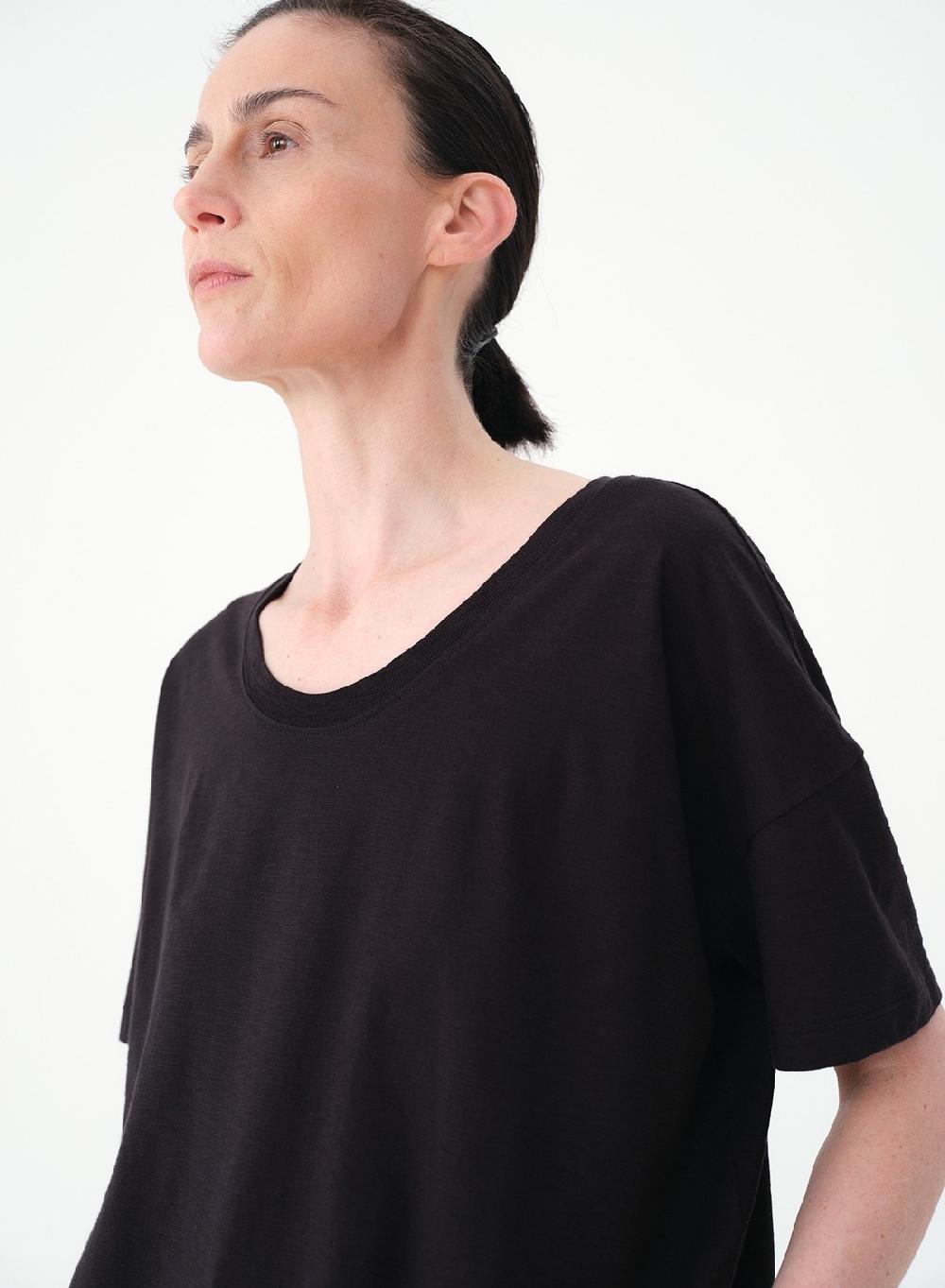 Etiqueta negra Remera amplia flame Ahorra y exporta
