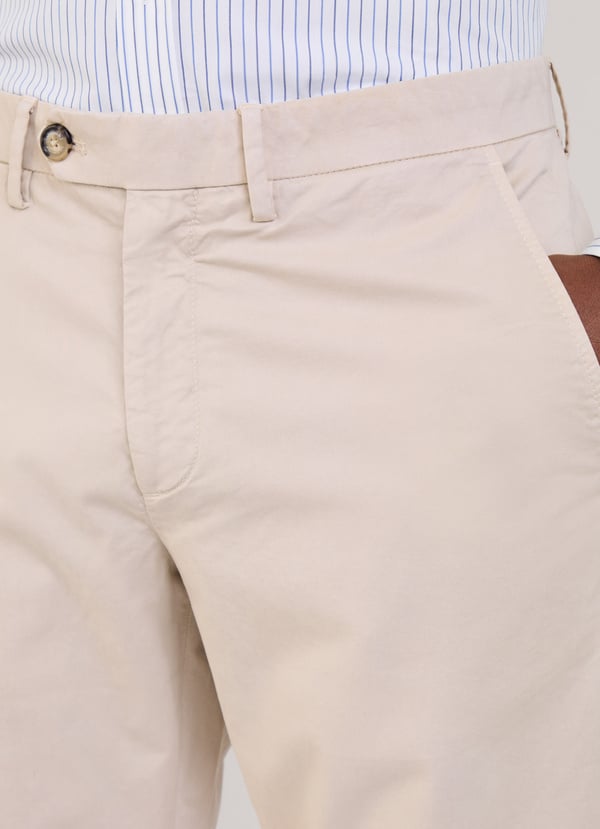 Façonnable chino elástico fit regular Última moda