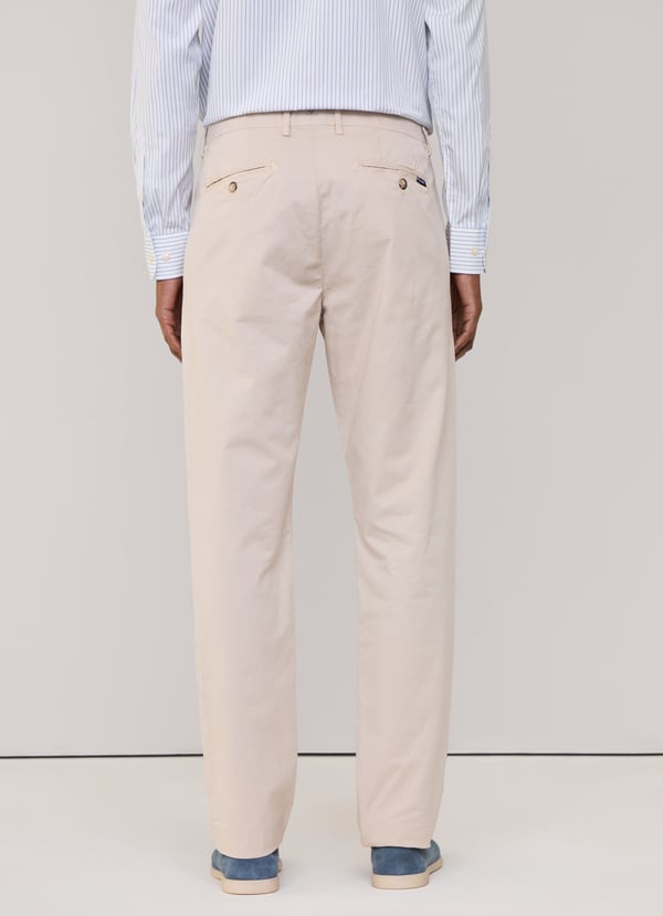 Façonnable chino elástico fit regular Última moda
