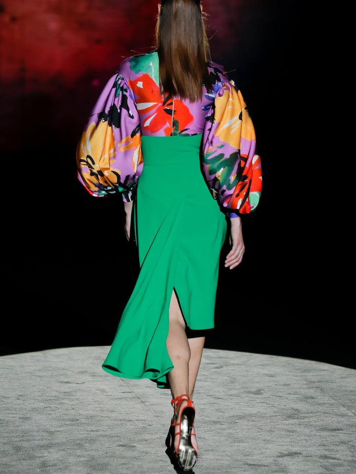 Hannibal laguna LOOK 18 FRIDA Y FOREST | Body satín estampado floral. Falda en crepe verde Envío internacional gratuito