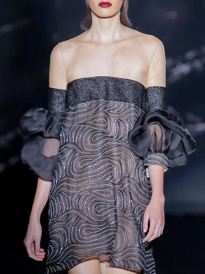 Hannibal laguna Look 17 XAROL Vestido corto de fiesta en pedreria color nego 2025