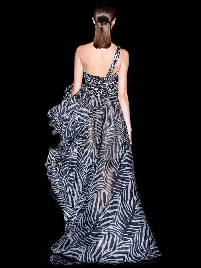 Hannibal laguna Look 9 CALADIO | Cuerpo en satin estampado cebra COMPRAR AHORA