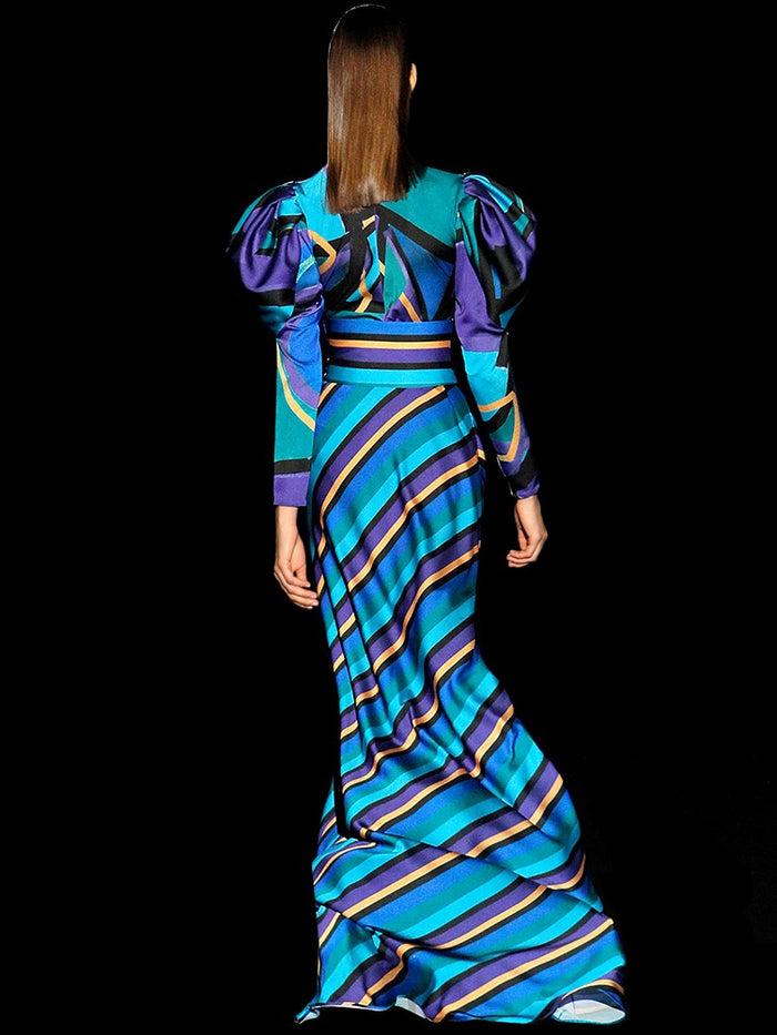 Hannibal laguna Look 6 T-Shirt EPOPEYA y Falda ERIK En oferta