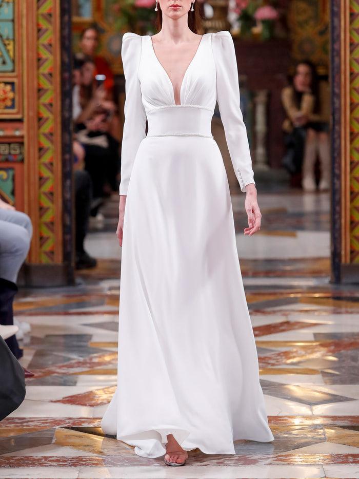 Hannibal laguna LOOK 20 Vestido de novia VIOLETE realizado en crepe En línea