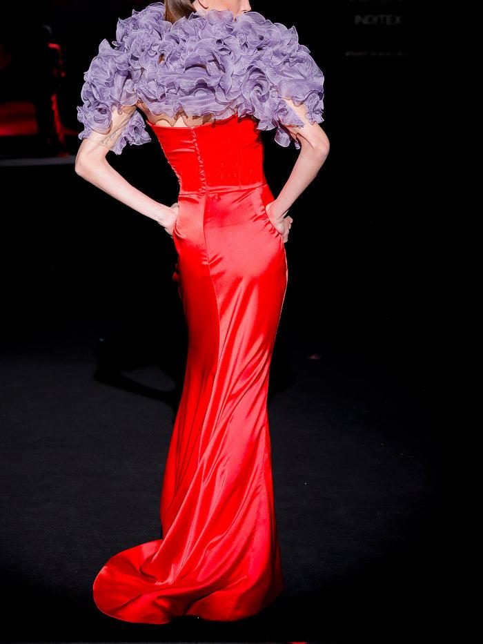 Hannibal laguna LOOK 31 Bolero JAZZ y Vestido JARMON | Bolero de volantes de garza plisada amatista y swarovski. Vestido de fiesta realizado en satín color rubi Los más vendidos