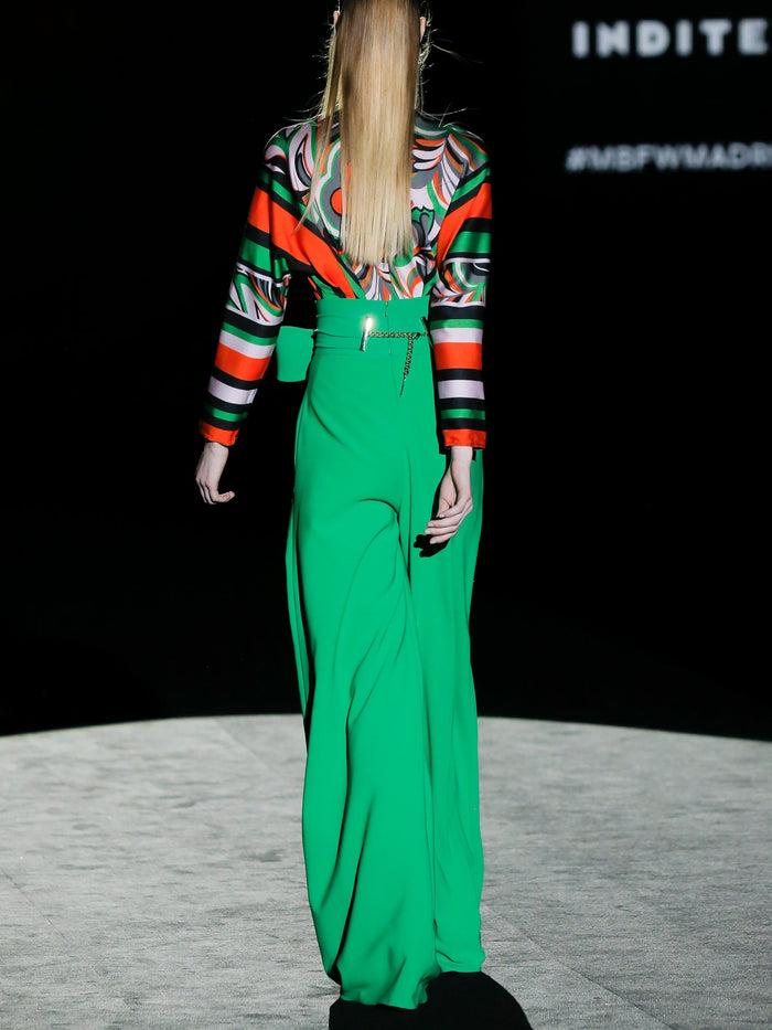 Hannibal laguna LOOK 24 FRITZ y FULVIA | Blusa en satín estampado floral. Pantalón ancho en crepe verde Últimos 2 días
