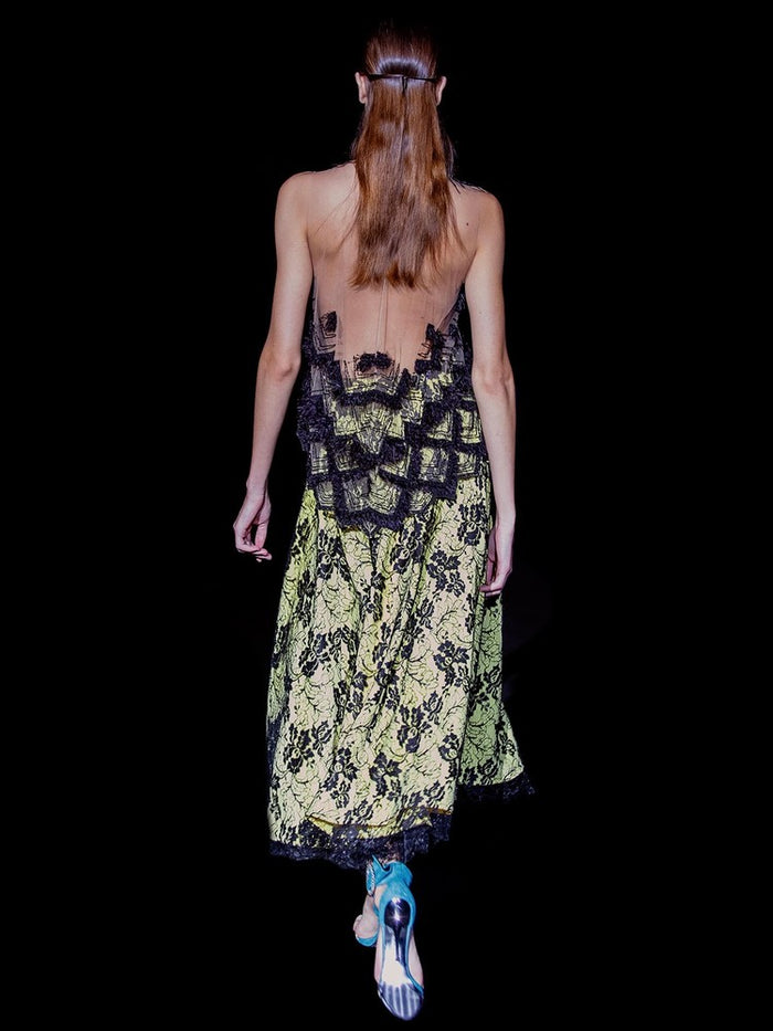 Hannibal laguna Look 24 Blusa Joya CABANELI y Falda CAMPANILE | Blusa en tul bordado negro 2025