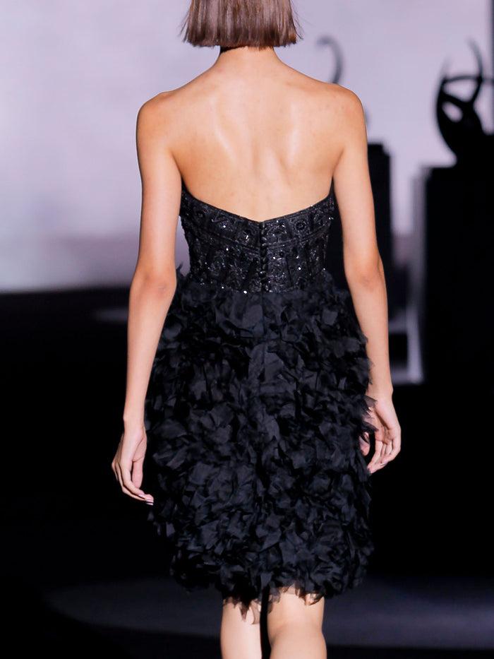 Hannibal laguna Look 21 XENIA | Vestido corto de fiesta en tul volantes y pedreria color negro Libre de impuestos