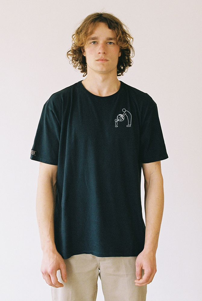 Iaios Camiseta negra - Tierra Gran oferta