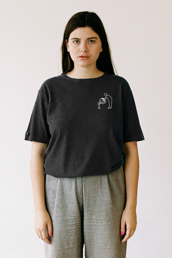 Iaios Camiseta negra - Tierra Gran oferta