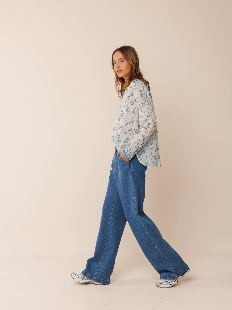 Indi & cold PANTALÓN CHINO WIDE LEG Descuentos del mes
