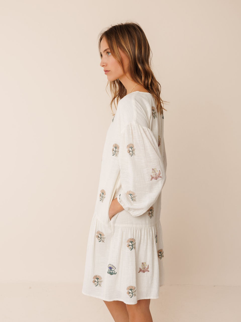 Indi & cold VESTIDO BORDADO MULTICOLOR Envío gratis