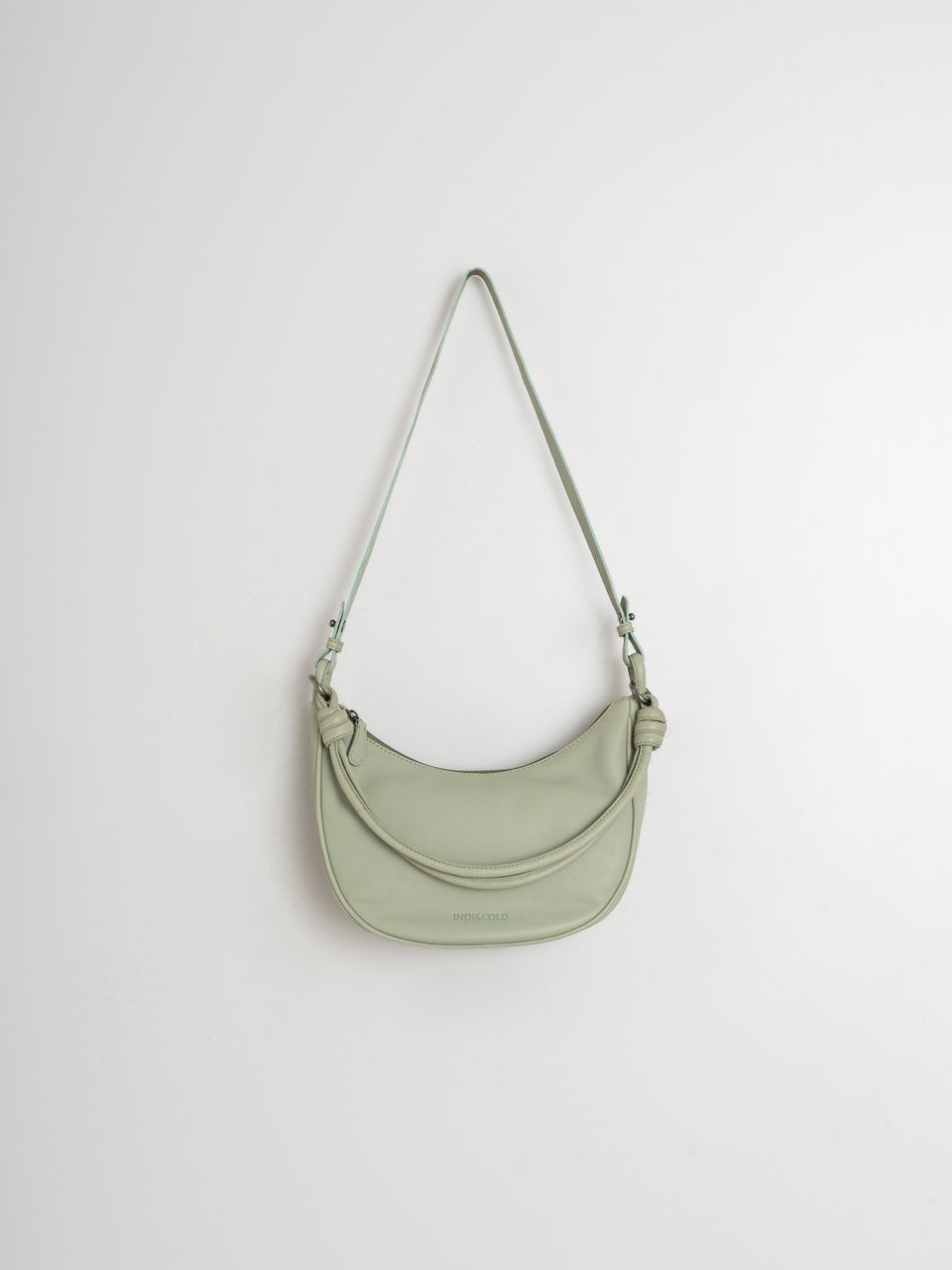 Indi & cold BOLSO PIEL MEDIA LUNA Ahorra y exporta