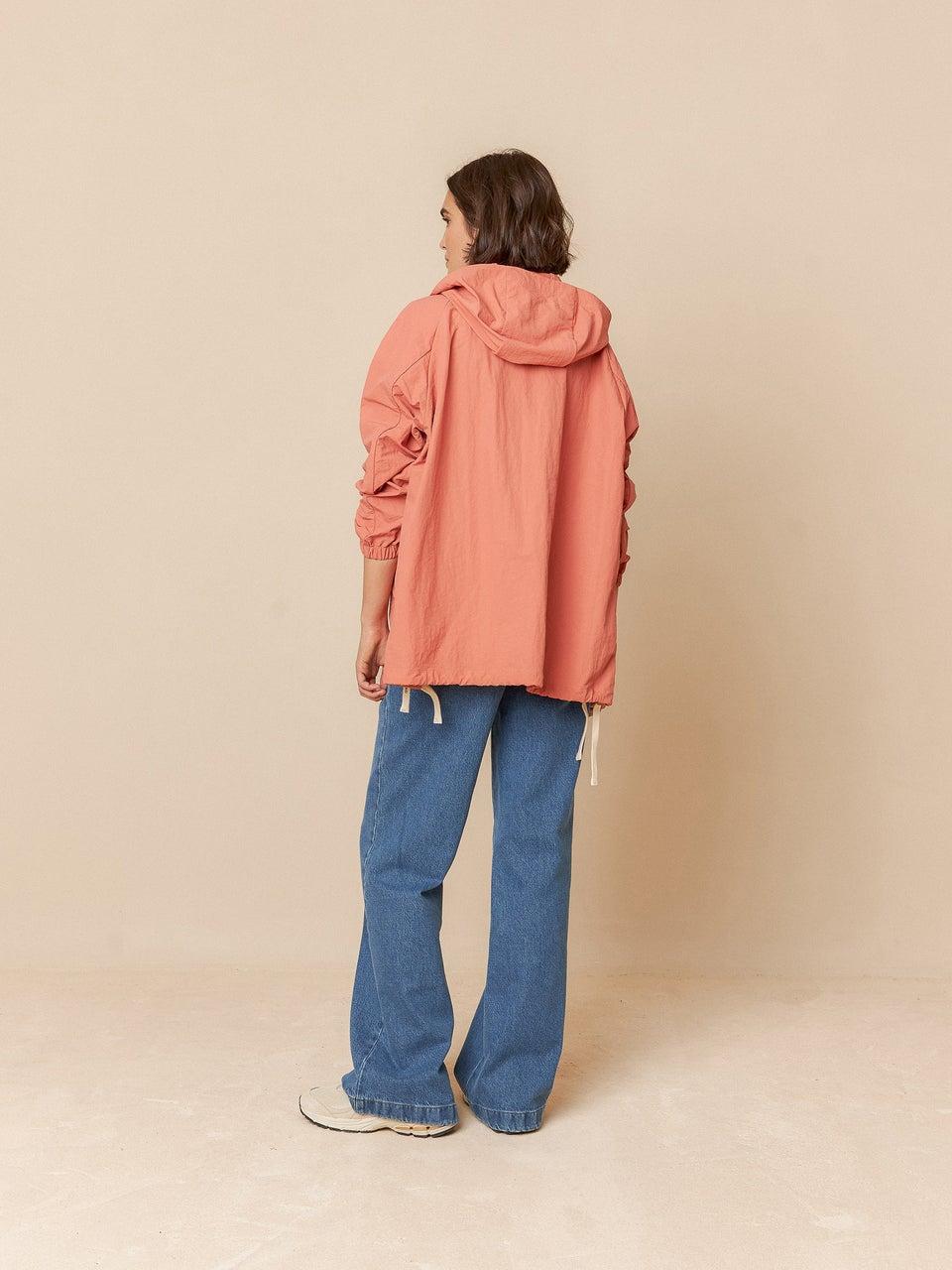 Indi & cold CHUBASQUERO NYLON SPORT En oferta