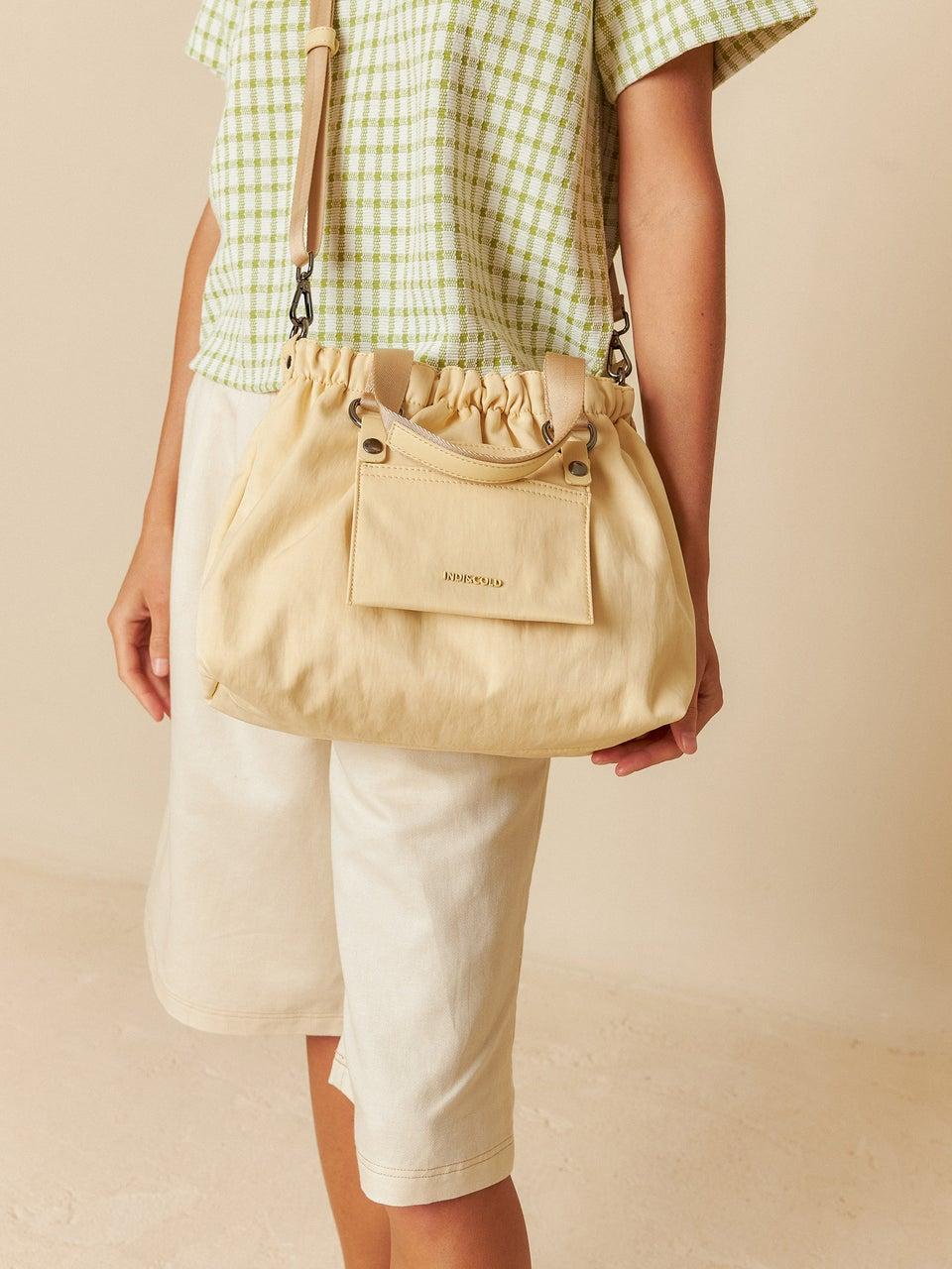Indi & cold BOLSO BANDOLERA NYLON En oferta