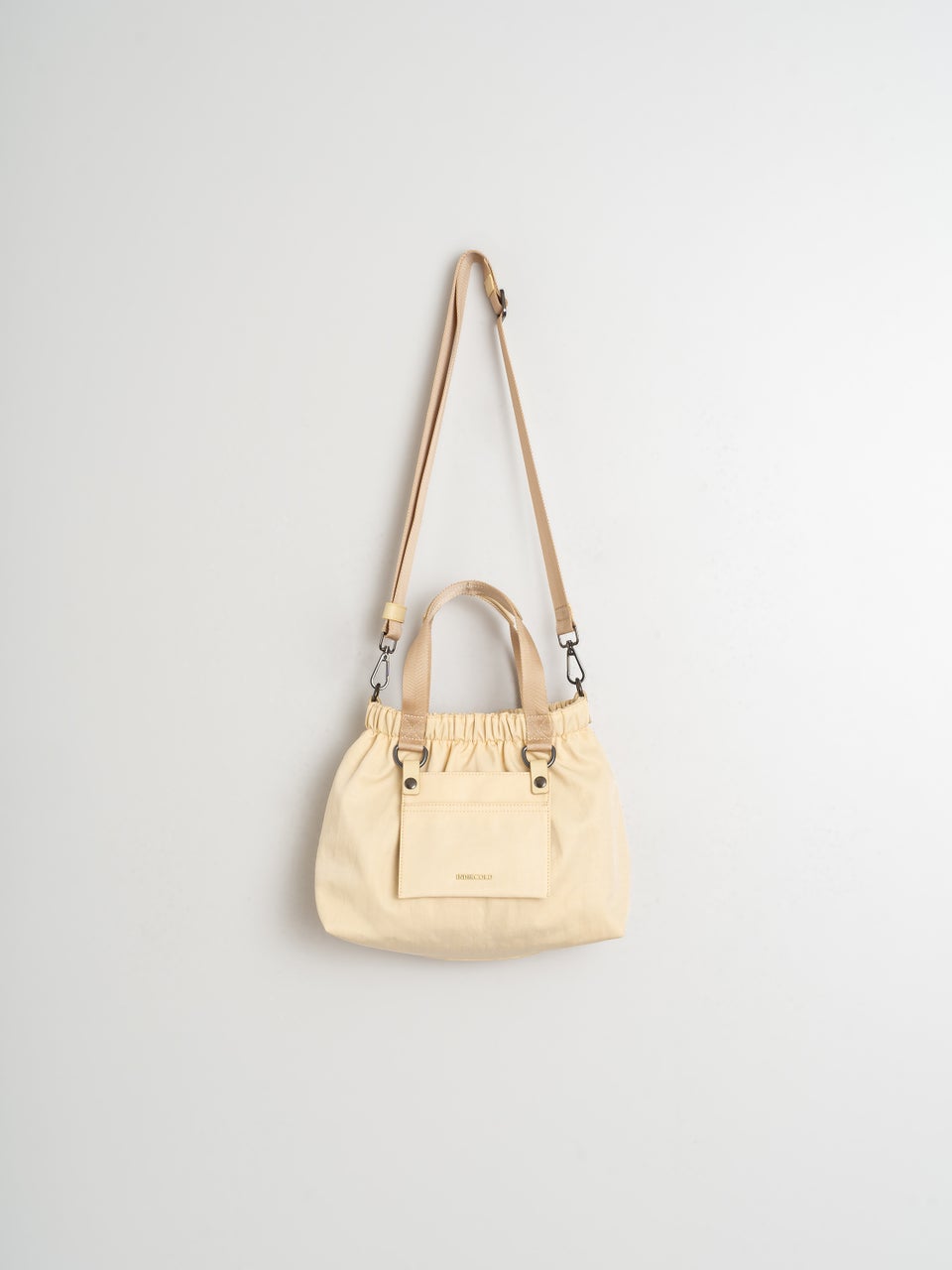 Indi & cold BOLSO BANDOLERA NYLON En oferta
