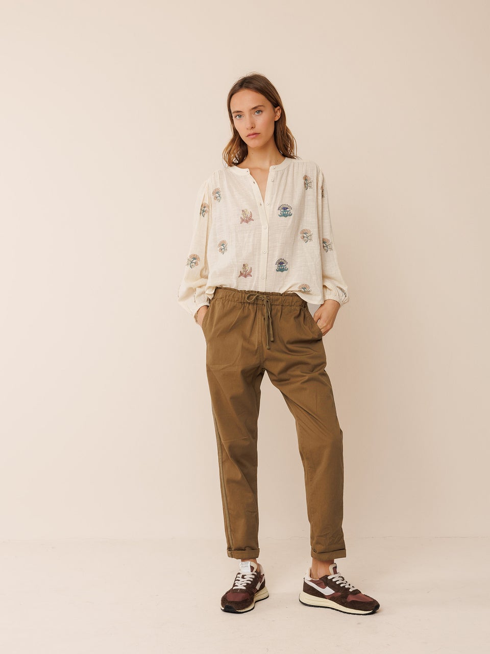 Indi & cold PANTALÓN CLASIC JOGGER Grandes ahorros