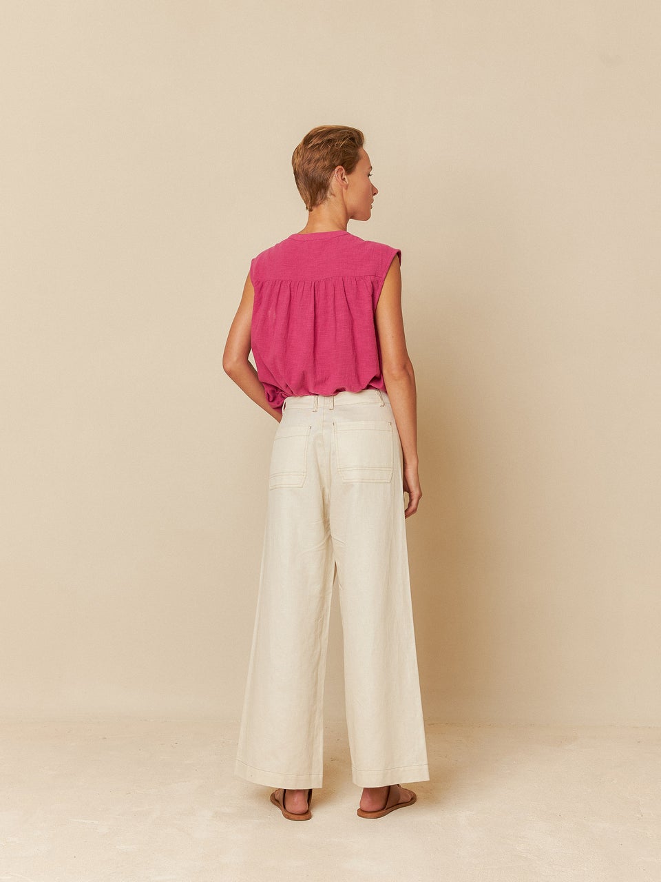 Indi & cold PANTALÓN CROP GABARDINA Última moda