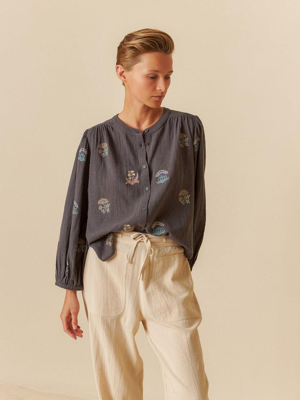 Indi & cold CAMISA BORDADOS MULTICOLOR