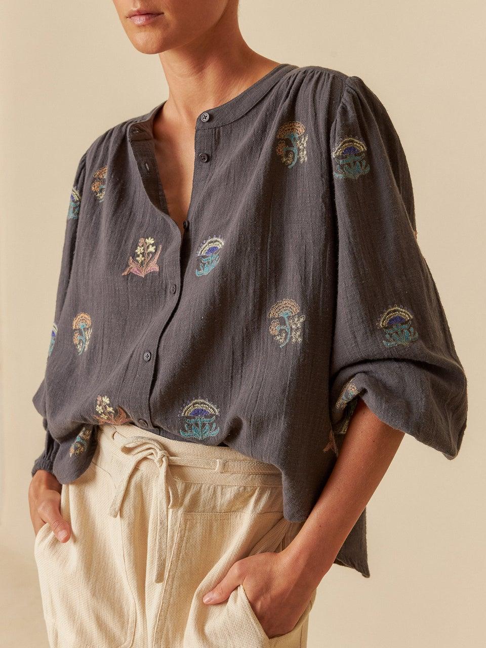 Indi & cold CAMISA BORDADOS MULTICOLOR Liquidación