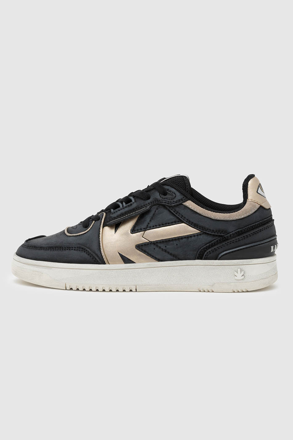 kaotiko Zapatillas Kaotiko Boston Piping Metal Black En oferta