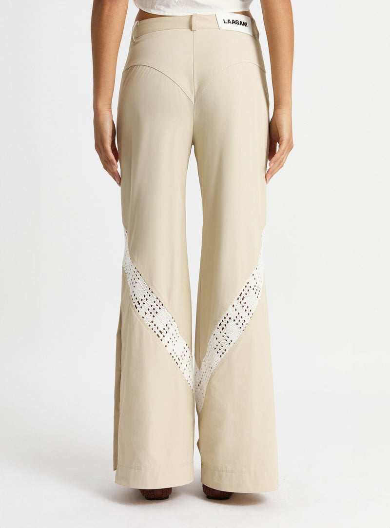 laagam ELLIE BEIGE RELAXED CUT-OUT PANTS Liquidación