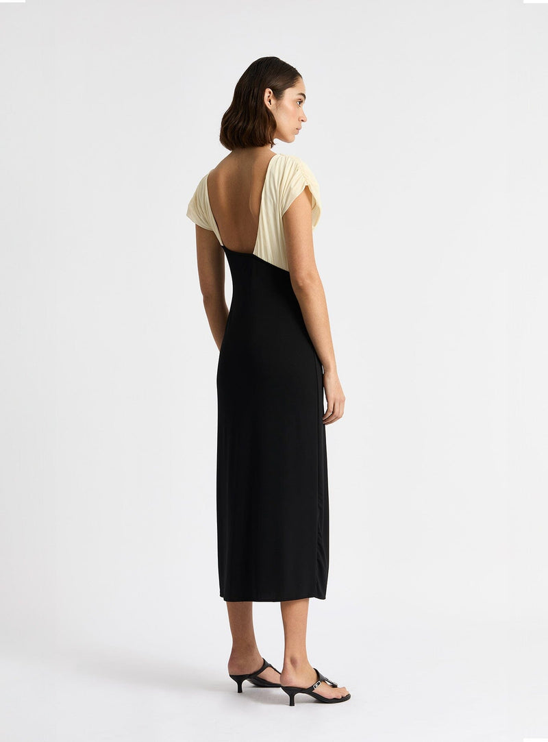 laagam LIBRA BLACK & ECRU DRAPED MIDI DRESS Últimos 3 días