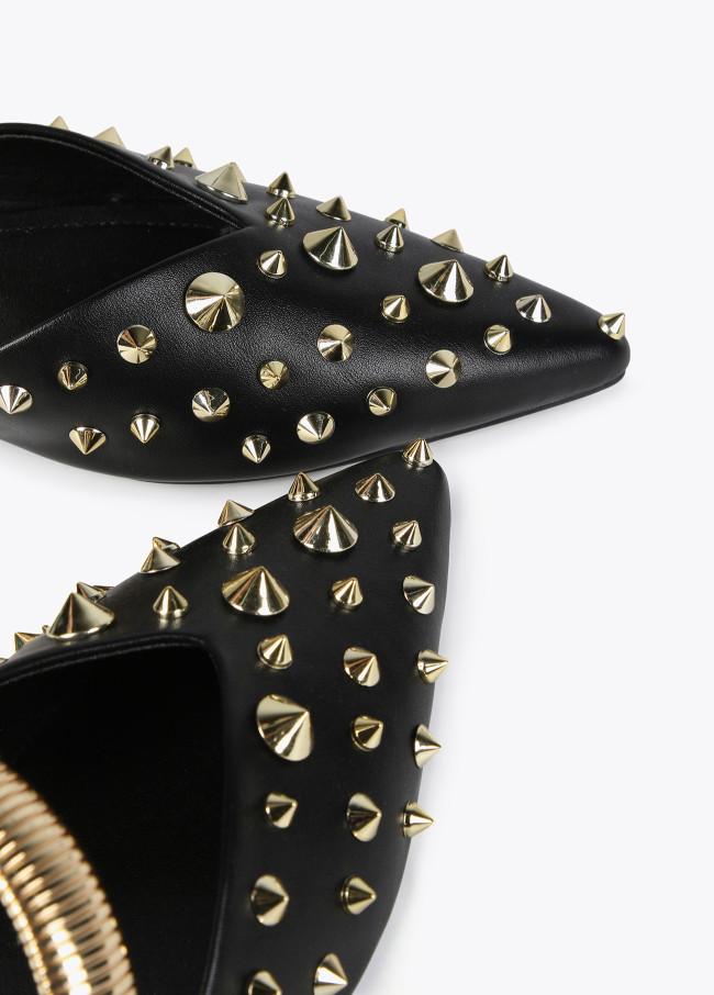 lola casademunt Mule con adornos dorados Descuentos del mes