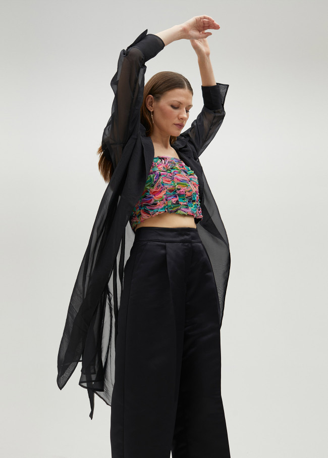 lola casademunt Trench de organza 2025