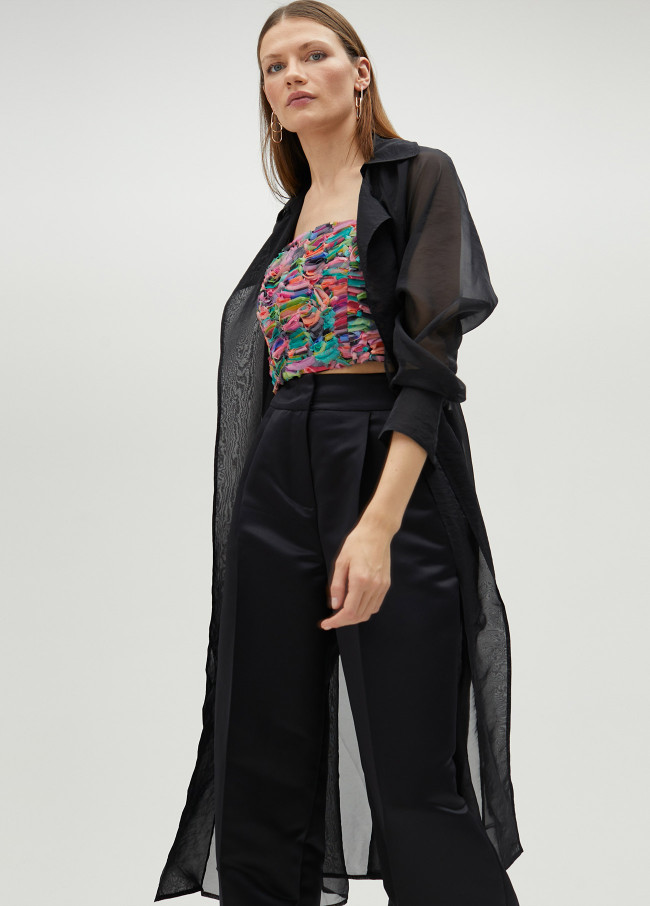 lola casademunt Trench de organza 2025