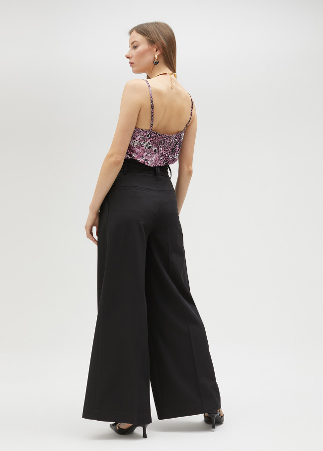 lola casademunt Pantalón palazzo con pinzas Ahorra y exporta