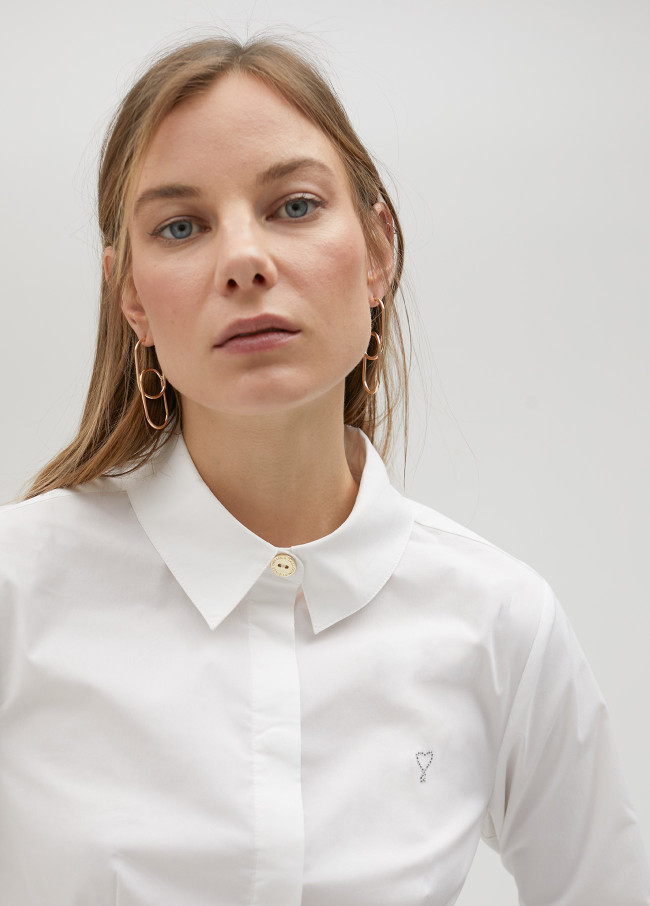 lola casademunt Camisa blanca ajustada En línea
