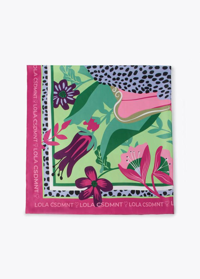 lola casademunt Pañuelo satinado leopardo sentado Ahorra y exporta