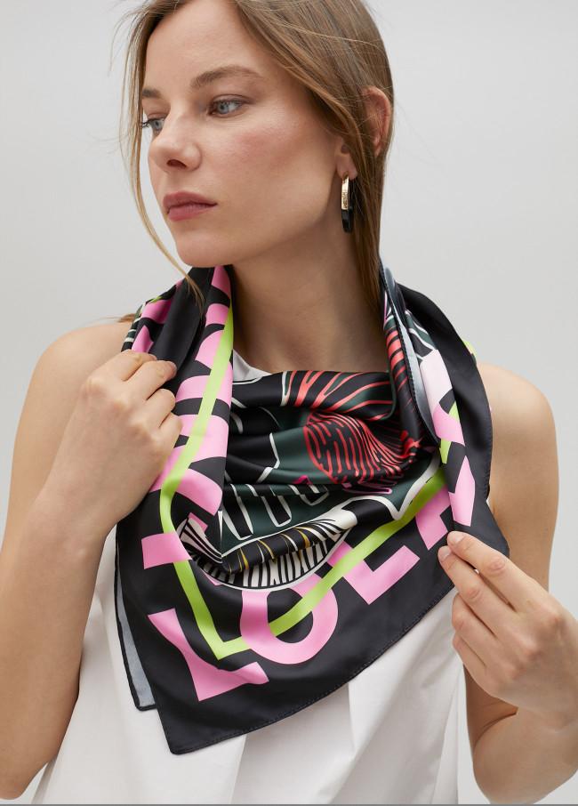 lola casademunt Pañuelo satinado hojas frondosas Precios de Black Friday