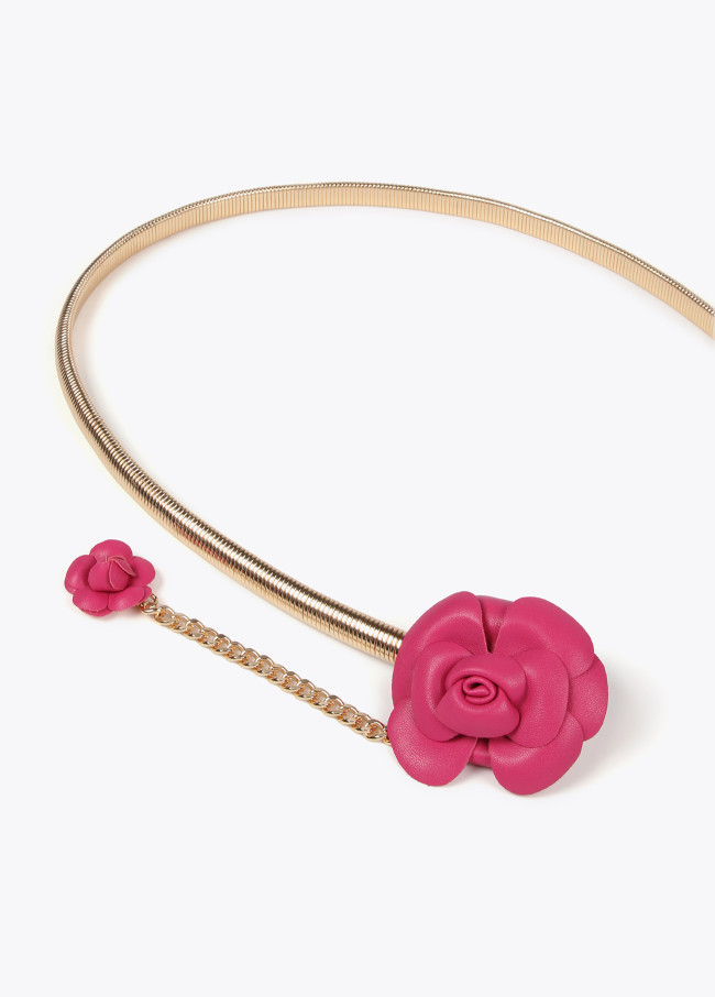 lola casademunt Cinturón metal elástico flores efecto piel Devoluciones gratuitas