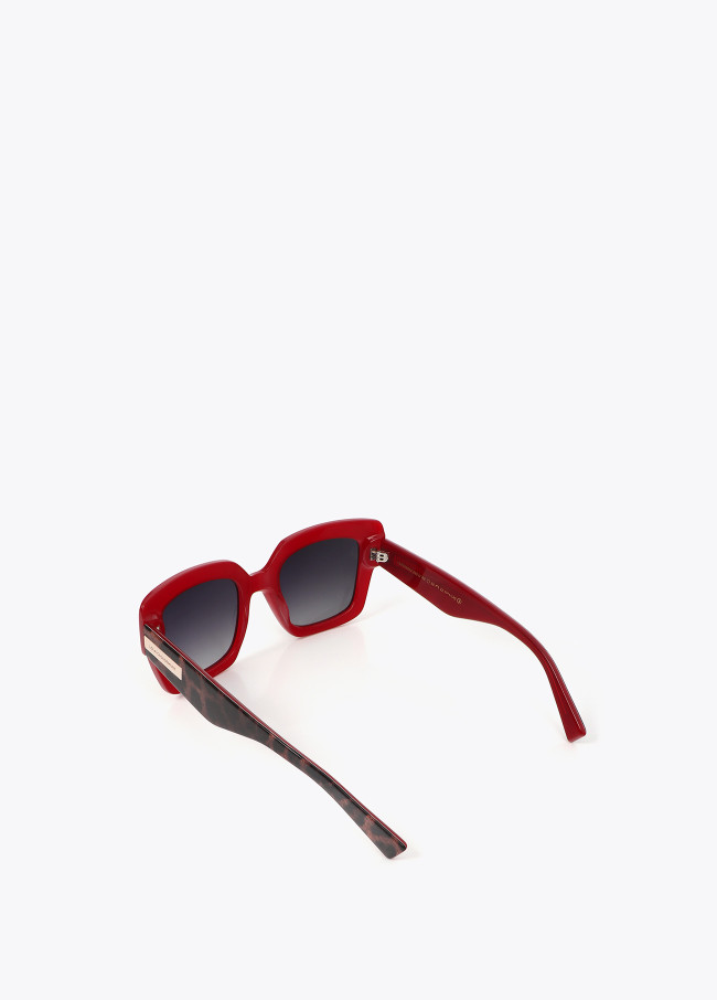 lola casademunt Gafa cuadrada color rojo y animal print Promoción por tiempo limitado